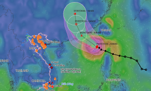 Typhoon Noul enters the East Sea, heads for China