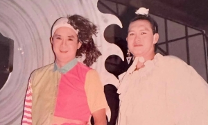 The youth of comedian Bao Quoc alongside veteran artists