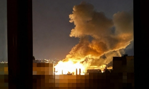 Russia launches barrage of ballistic missiles, causing large fires in Kyiv