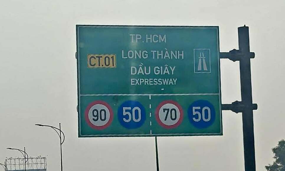 Speed lane division prevents yielding in the left lane