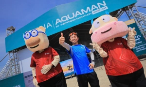 DNSE's Bull and Bear mascots, with 1,500 athletes, energize Hoiana Aquaman