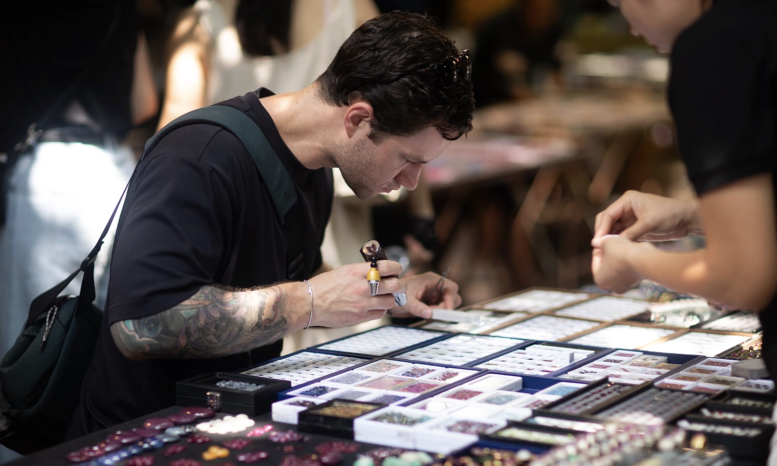 Unique gemstone fair thrives in the heart of Hanoi