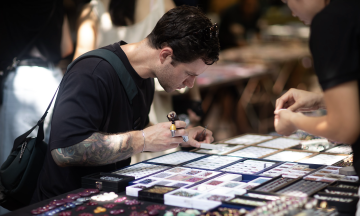 Unique gemstone fair thrives in the heart of Hanoi