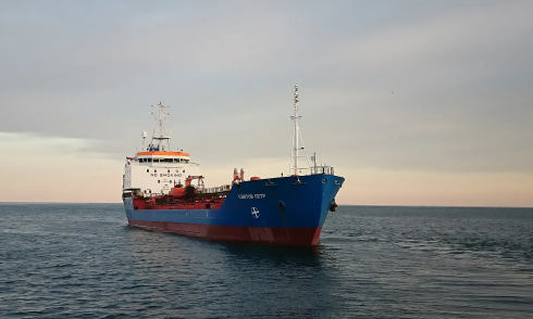 Somali pirates seize chemical tanker off Somalia coast