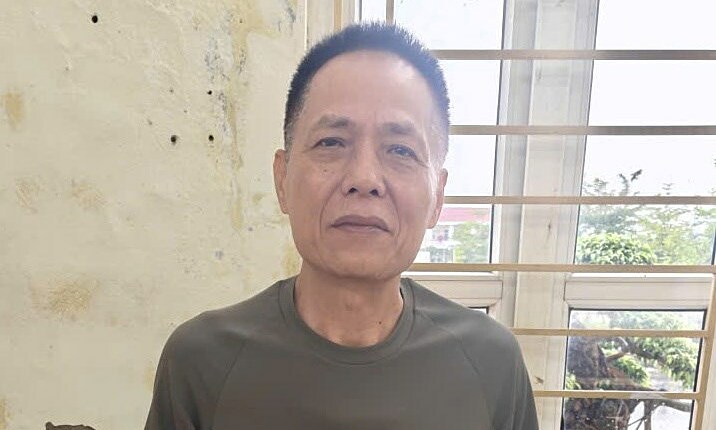 Why was the former project management board director in Hai Phong arrested?