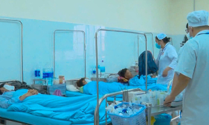 84 people suspected of food poisoning after eating banh mi in Lam Dong