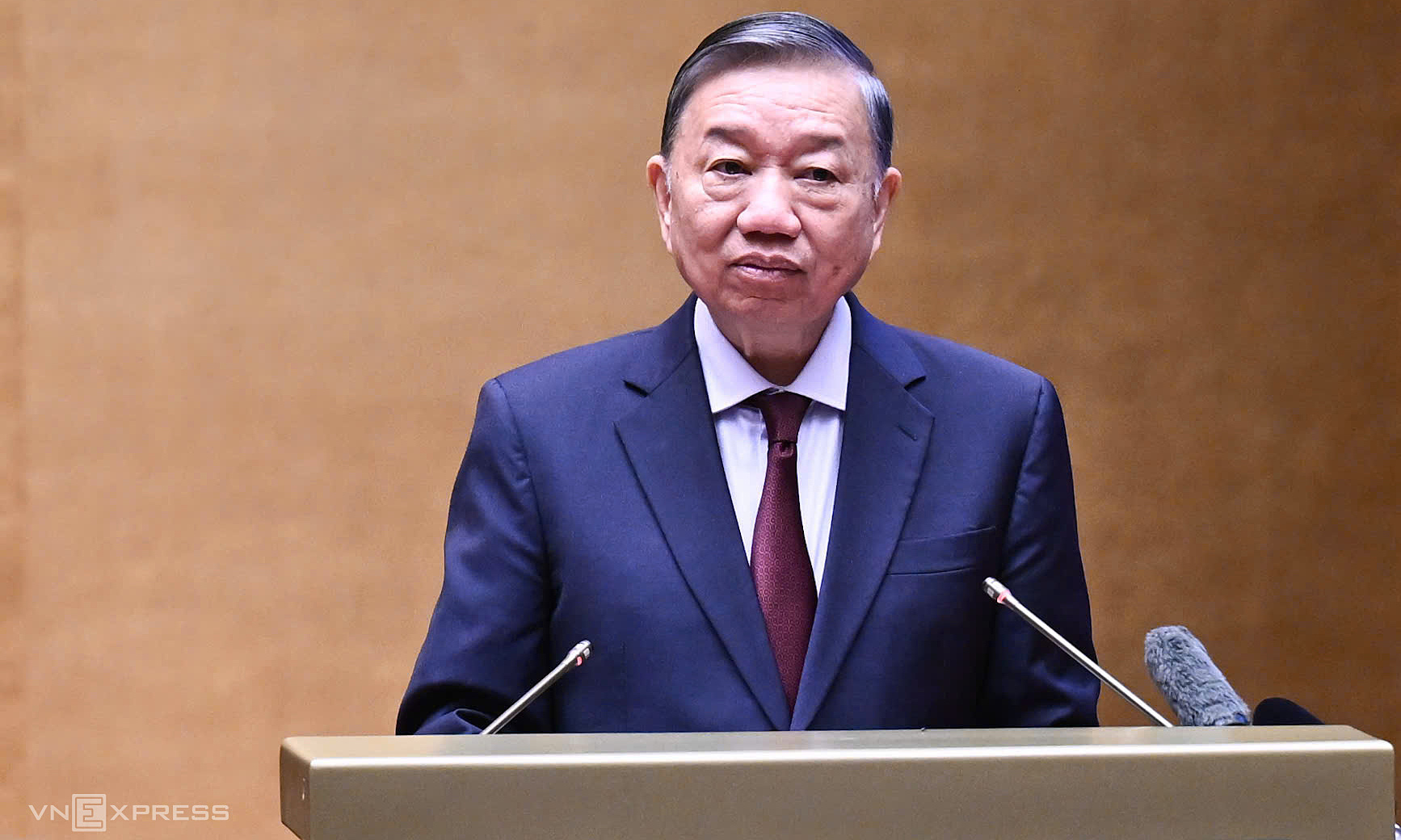 Eliminating the mindset of 'convenient for officials, difficult for people'