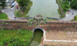 Dismantling bunkers in Hue Imperial City