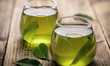 Can drinking cleistocalyx operculatus leaf water lower blood fat?