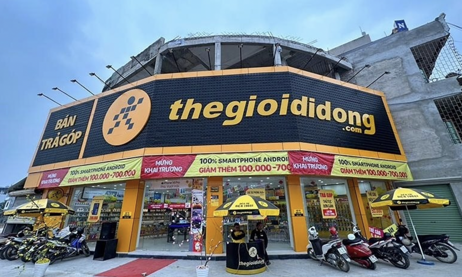 The Gioi Di Dong reports nearly double profit