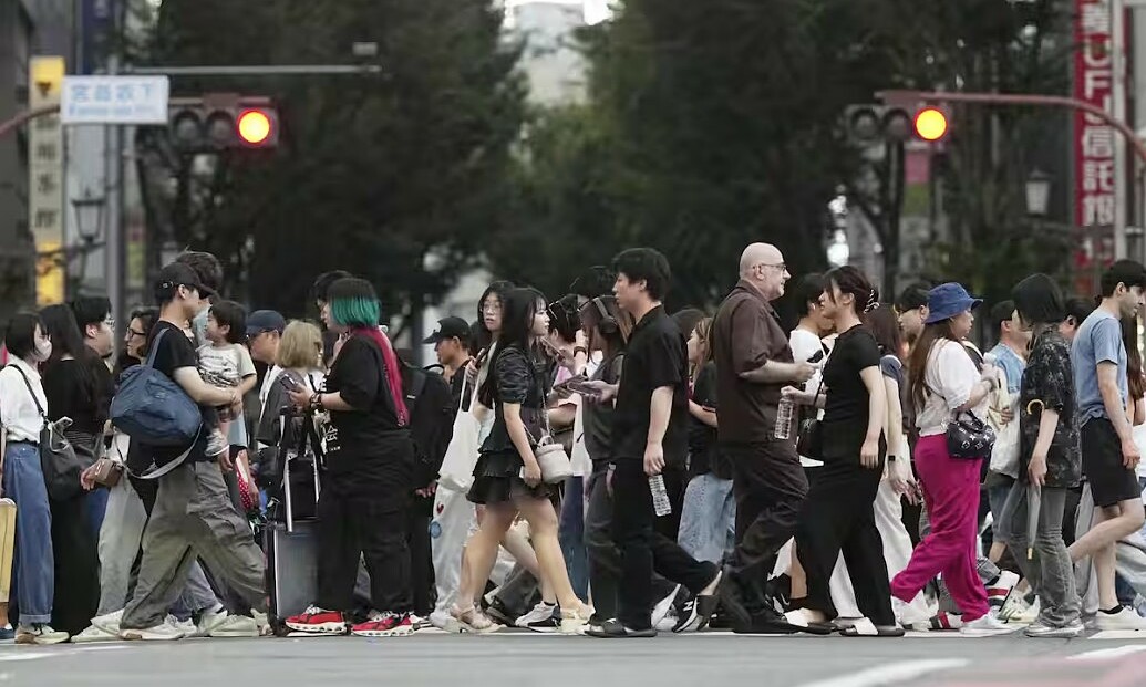 Japan's population reaches 42-year record low