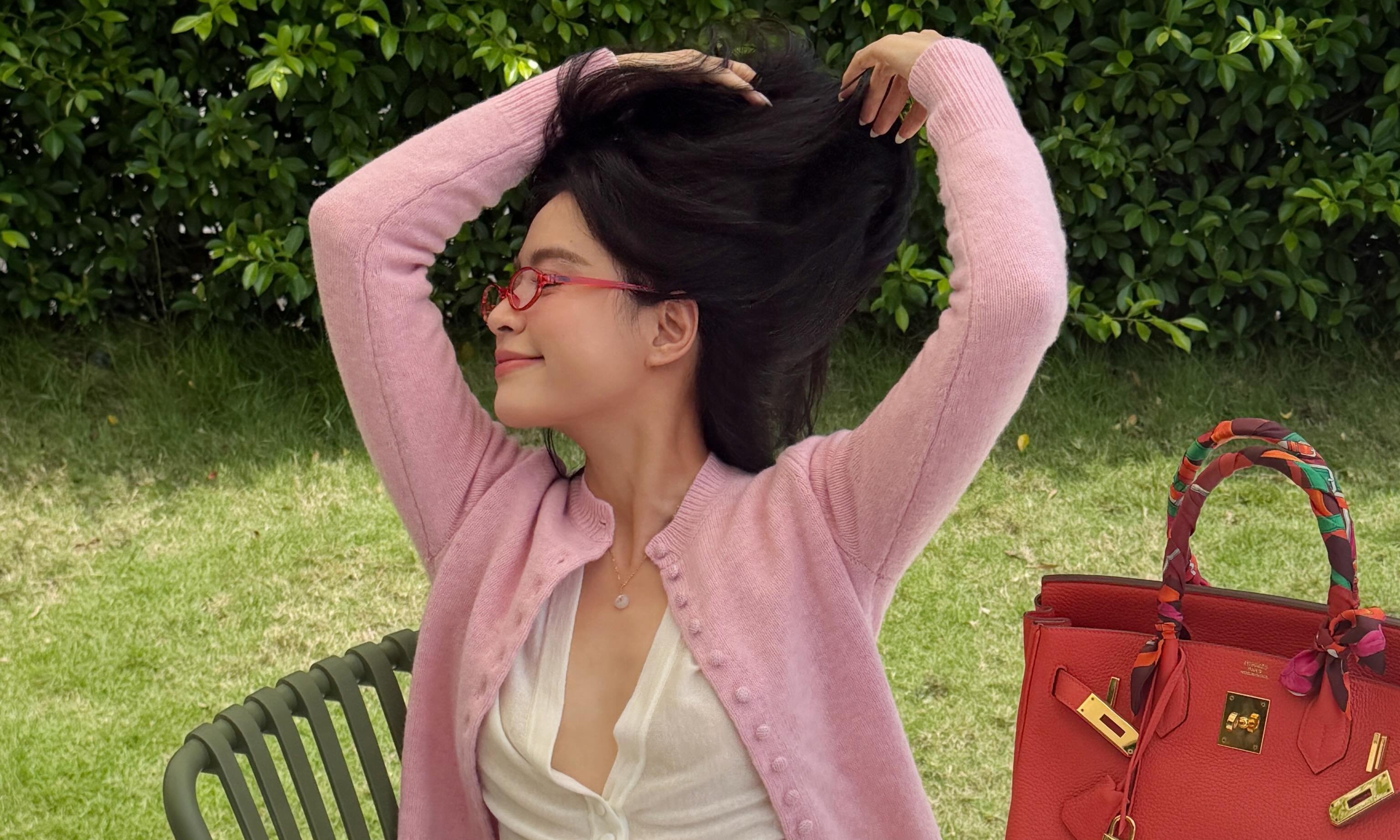 Hoang Thuy Linh's summer street style