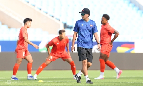 Vietnam - Singapore: Dinh Bac, Xuan Son to start