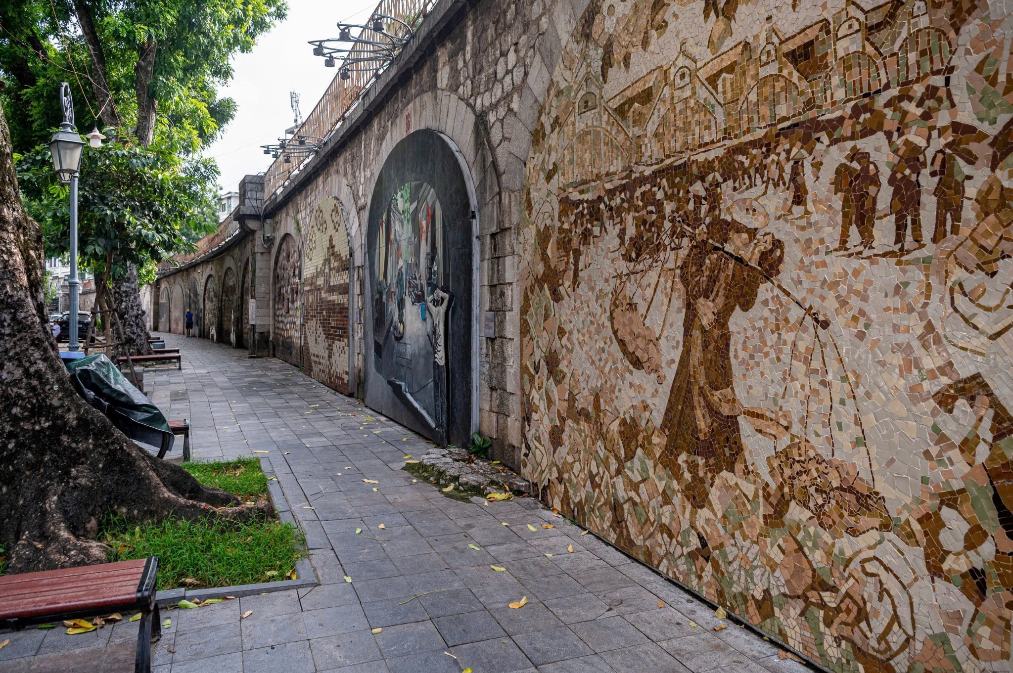 Hanoi to renovate 131 railway archways