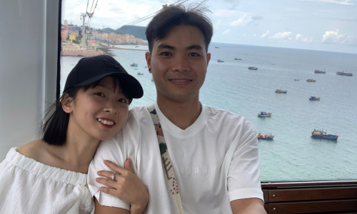 The man who 'carries his wife around the world'