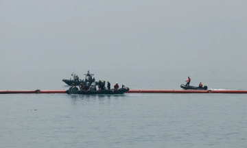 Spain installs sea barrier to block border crossers