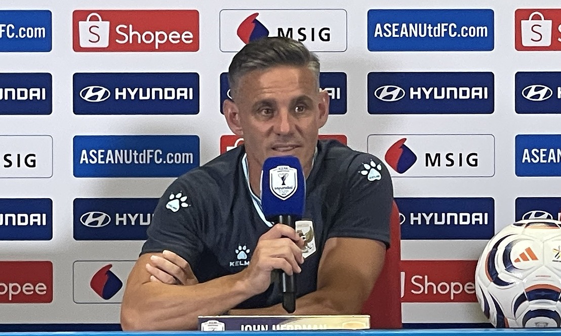Indonesia coach holds press conference after loss to Vietnam