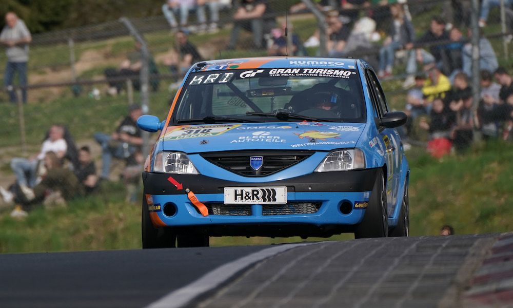 Dacia Logan: an unexpected star for its slow pace at the race