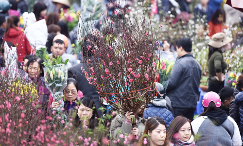 Proposal to announce annual public holiday schedule before September 30