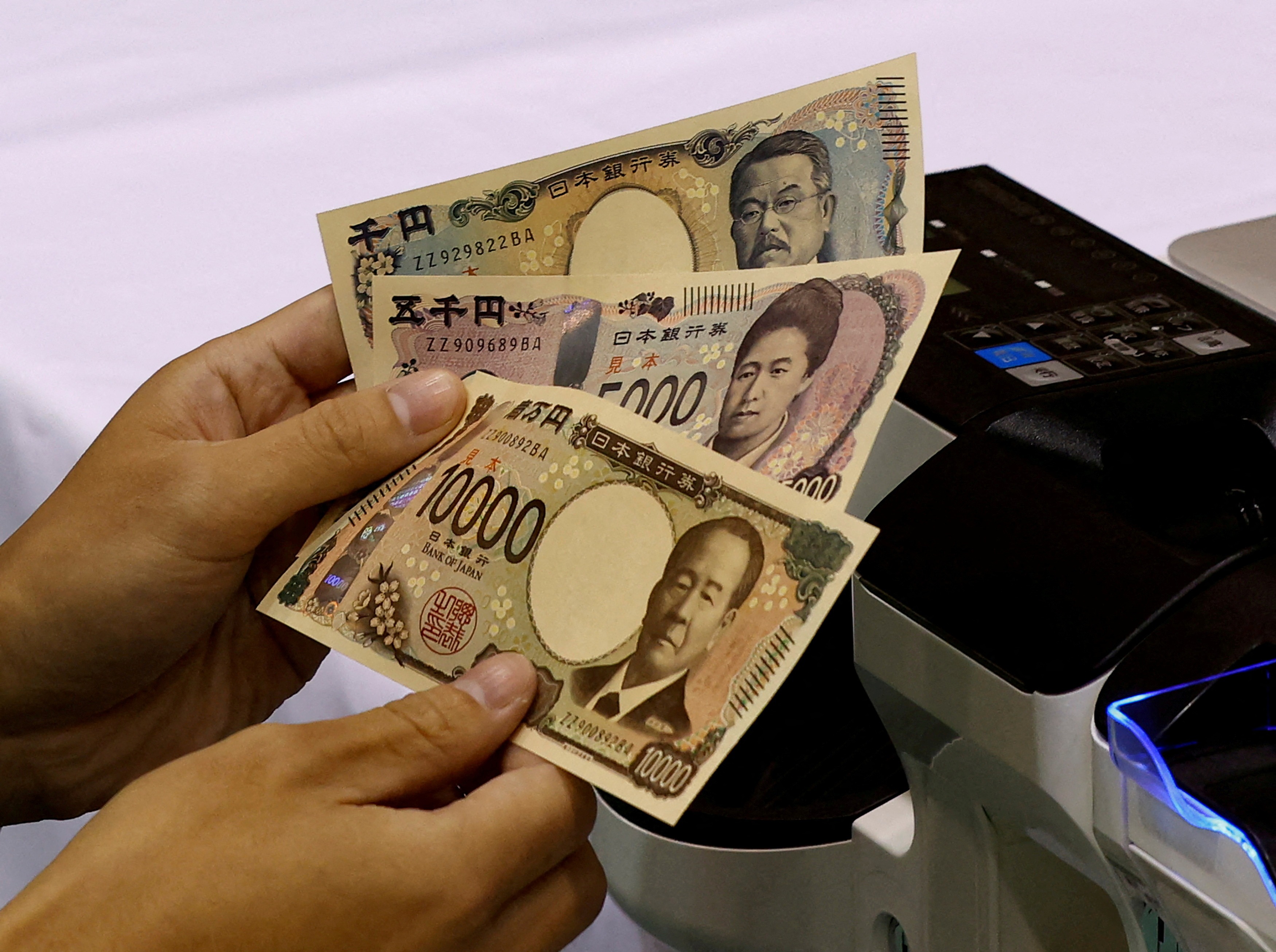 Japanese yen hits 3-month high