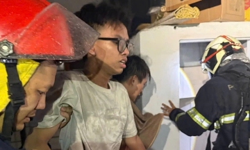 Two rescued from early morning fire in Hanoi