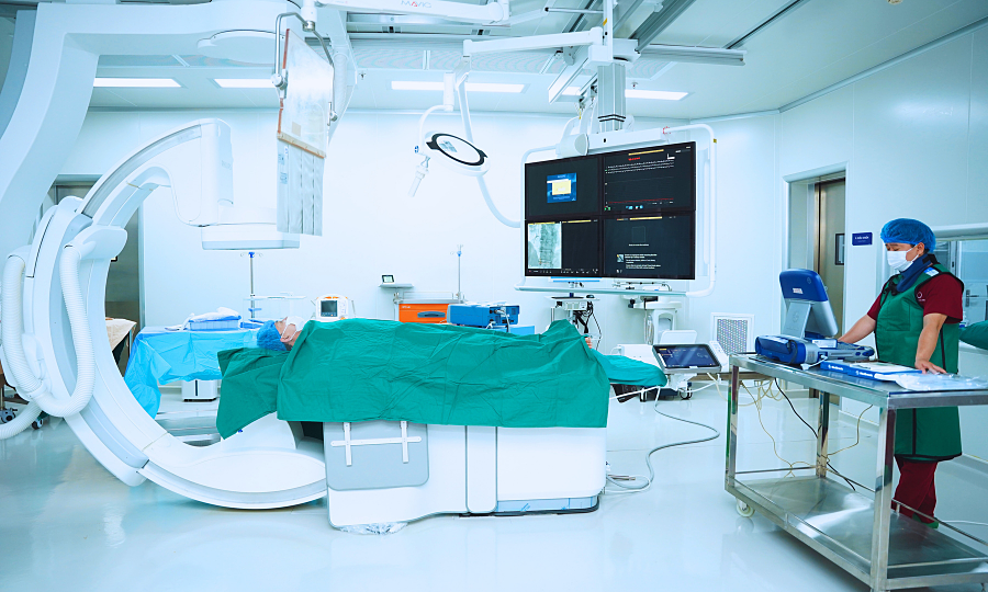 PhenikaaMec saves patient from cardiac arrest risk