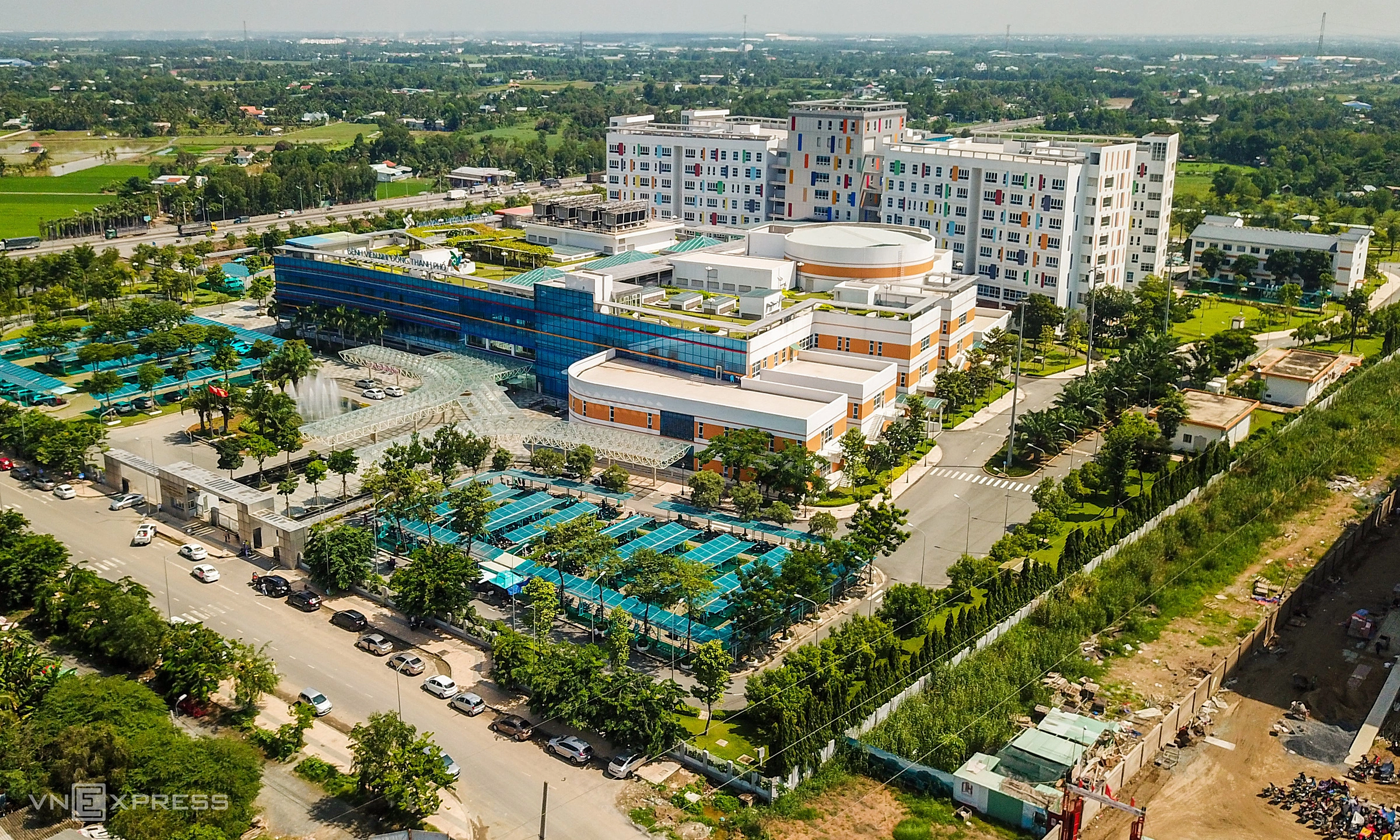 Ho Chi Minh City healthcare to become 'wall-less hospital'