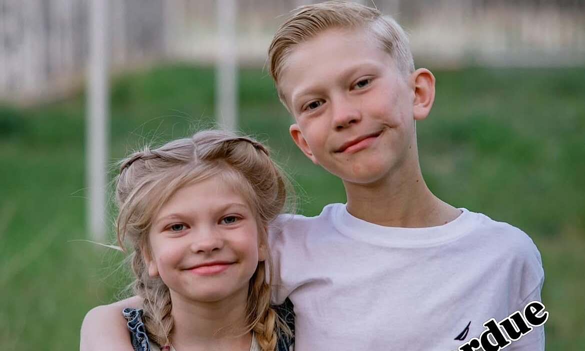 The 12-year-old appearance of 'the boy whose face was mauled by a dog' for saving his sister