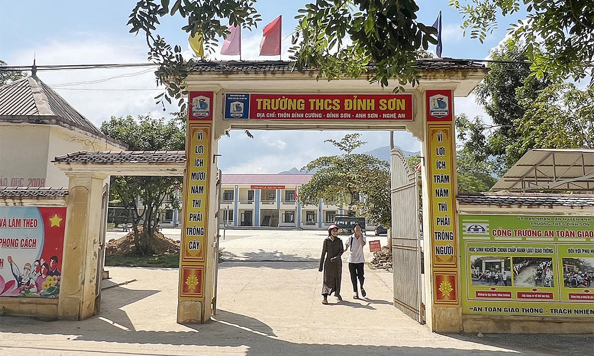 Principal prosecuted for football betting link