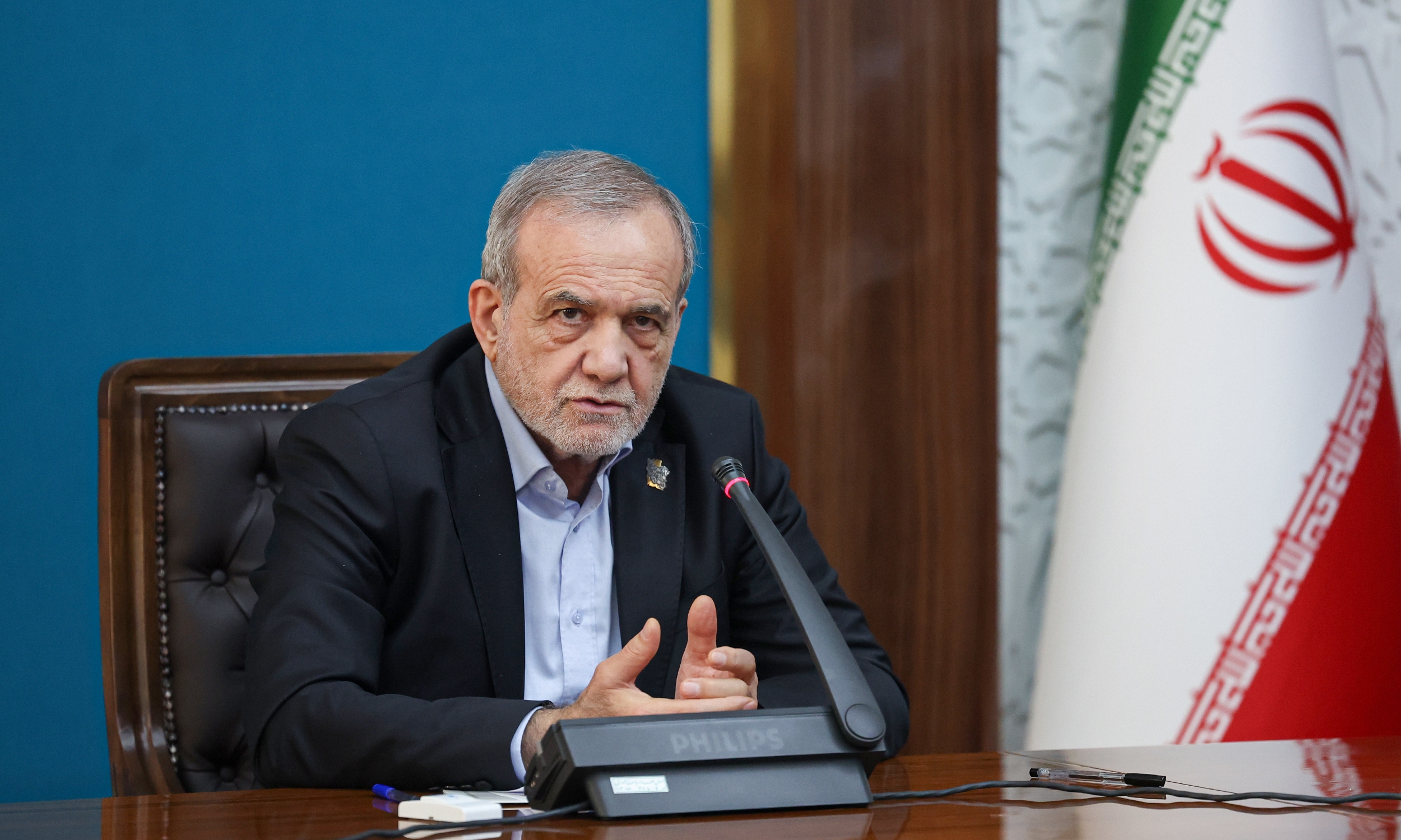 Iran's president denies rumors of disagreement with supreme leader