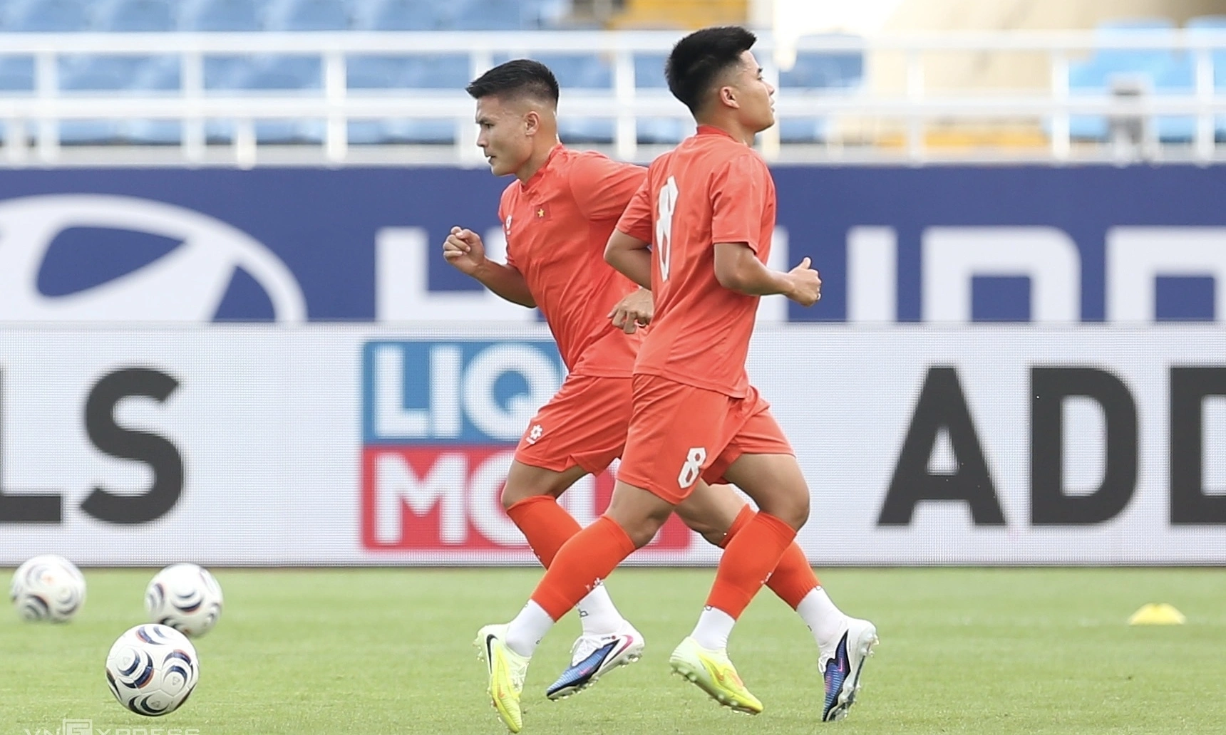 Vietnam missing three naturalized players before Cambodia match