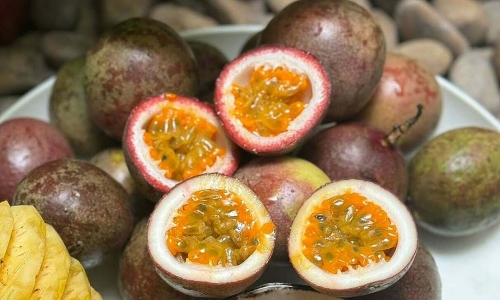 What happens to your gut when you eat passion fruit?