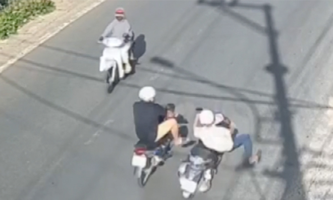 Man detained after kicking girlfriend's ex-husband off motorbike