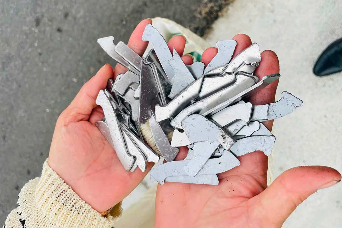 Many cars get flat tires from sharp metal debris on expressway