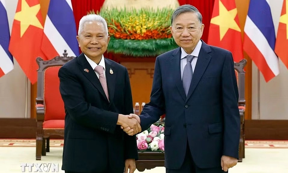 Vietnam, Thailand agree to boost trade to 25 billion USD