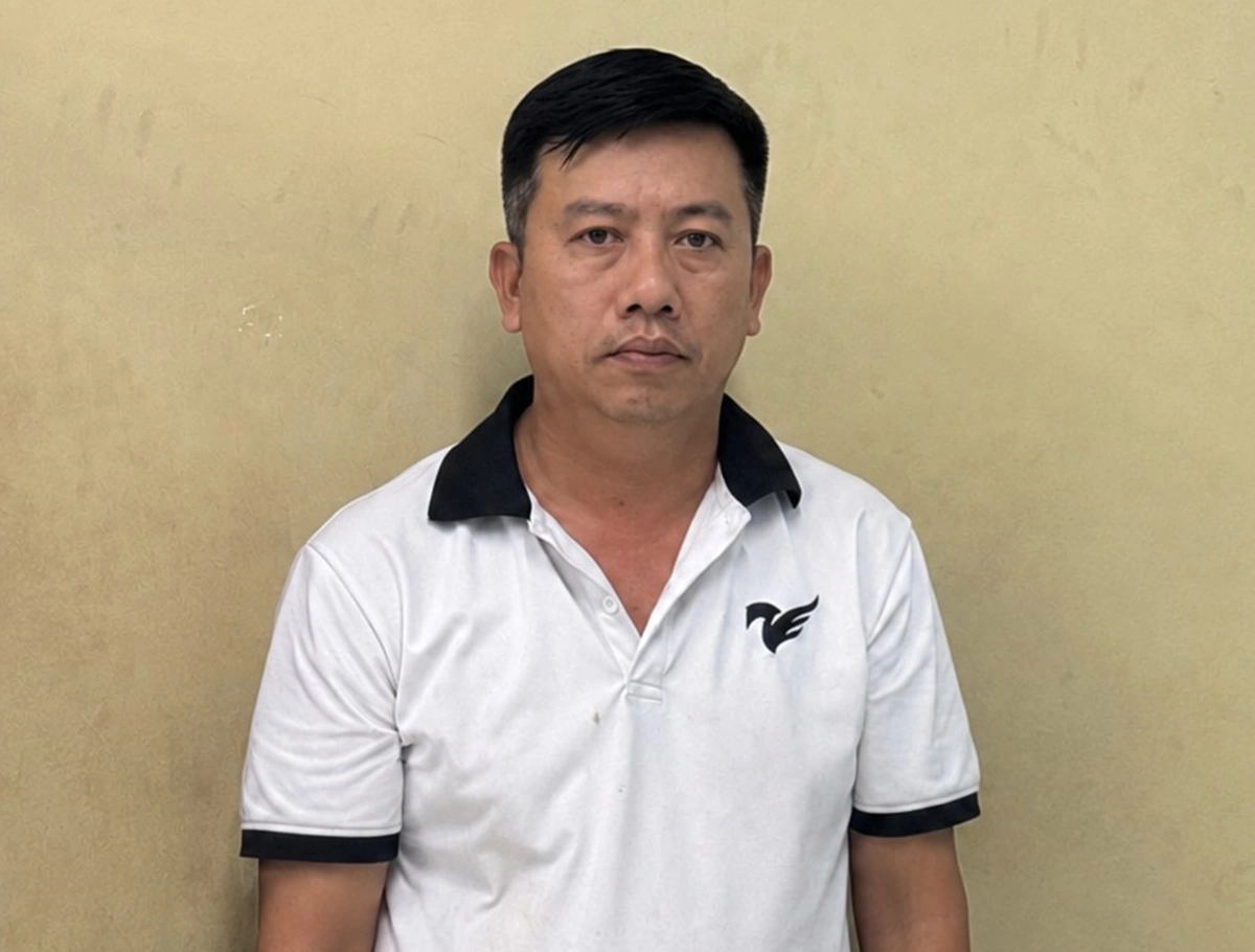 Apartment building management head in TP HCM arrested