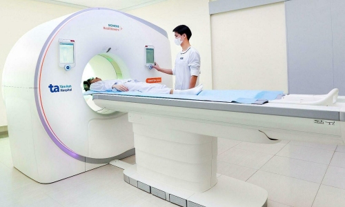 Are repeated lung X-rays and CT scans harmful?