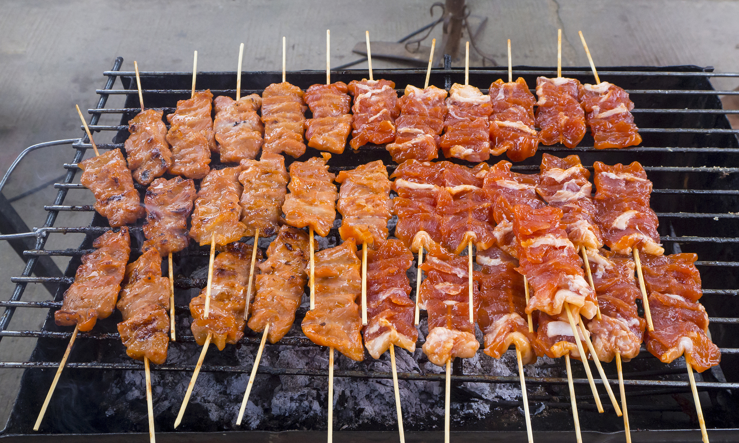 Is eating a lot of charcoal-grilled food likely to cause kidney disease?