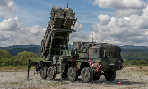 Unidentified drones appear over German Patriot shield repair facility