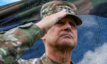 U.S. forward corps commander in Europe relieved of duty