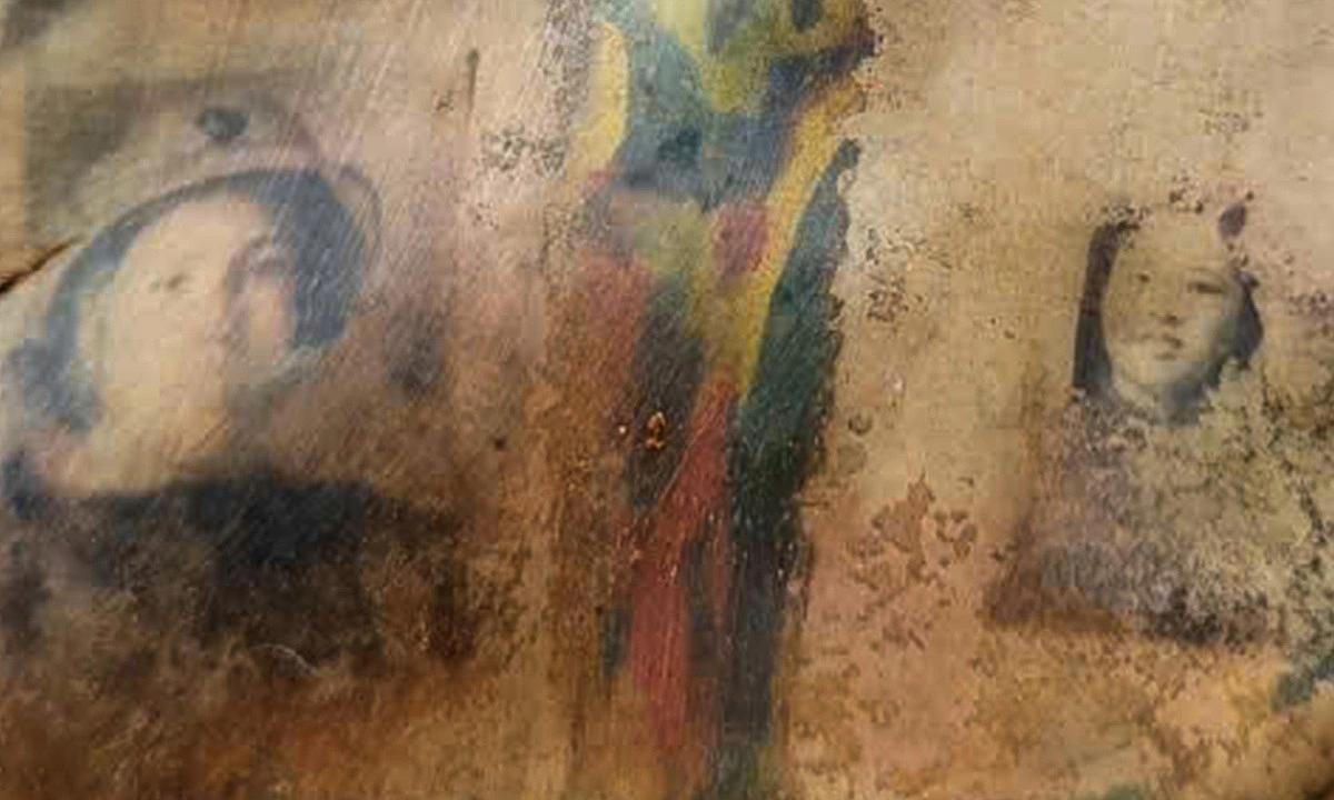 Photo of women and children discovered in a martyr's grave