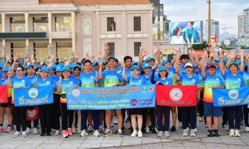 Over 500 Khanh Hoa Salanganes' Nest employees participate in VnExpress Marathon Nha Trang