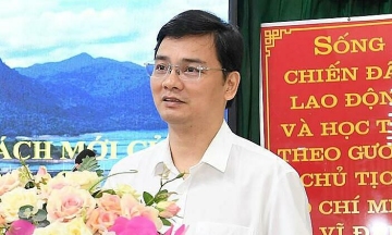 Tuyen Quang education director suspended from duty