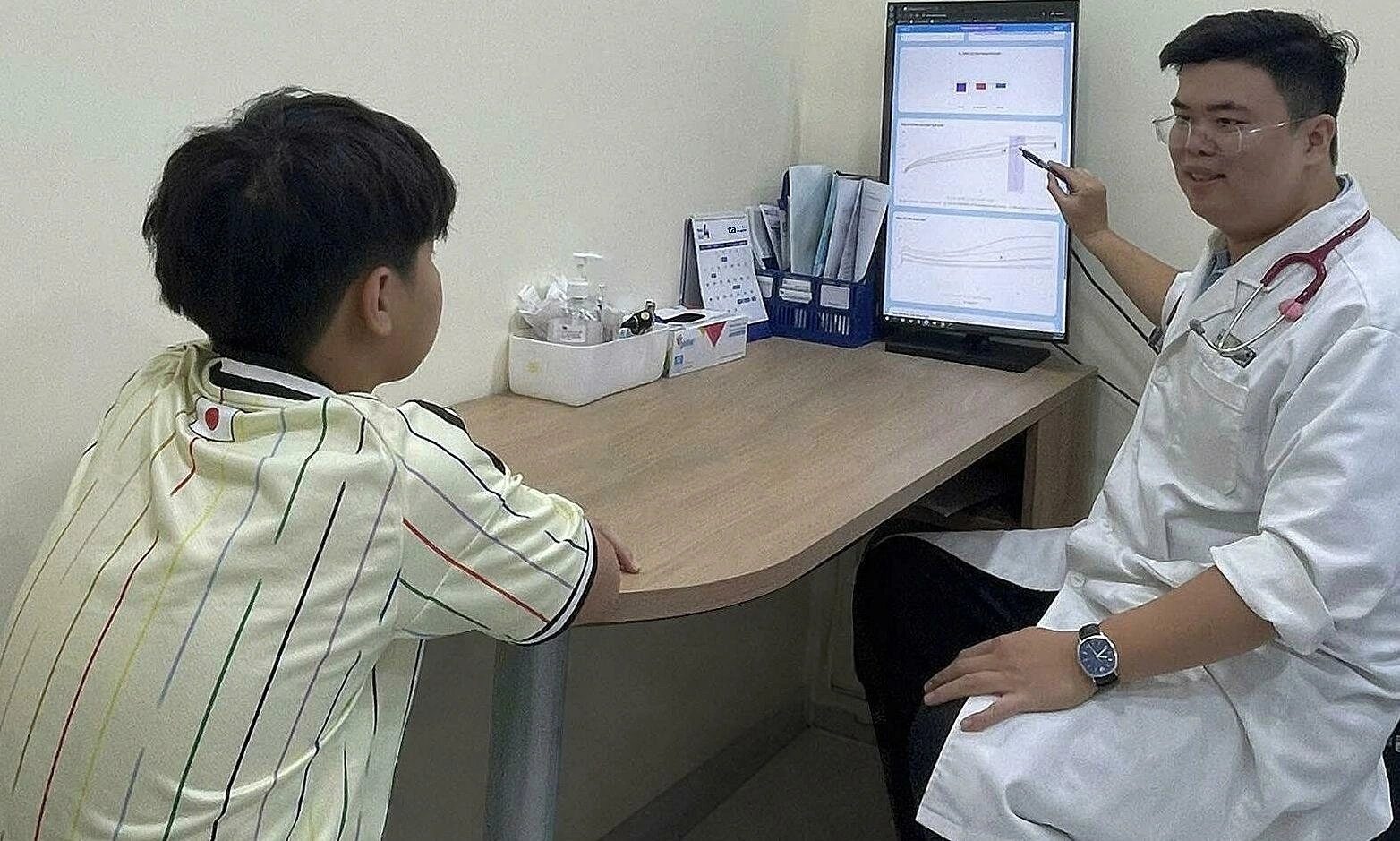 6 groups of children at risk of early puberty