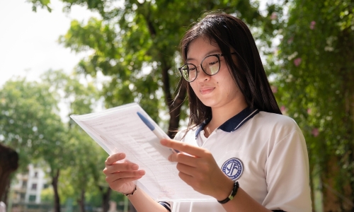Ha Noi Open University announces benchmark scores