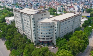 Thang Long University sets benchmark scores from 16-23,31