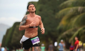 Ukrainian runner quits smoking thanks to VnExpress Marathon