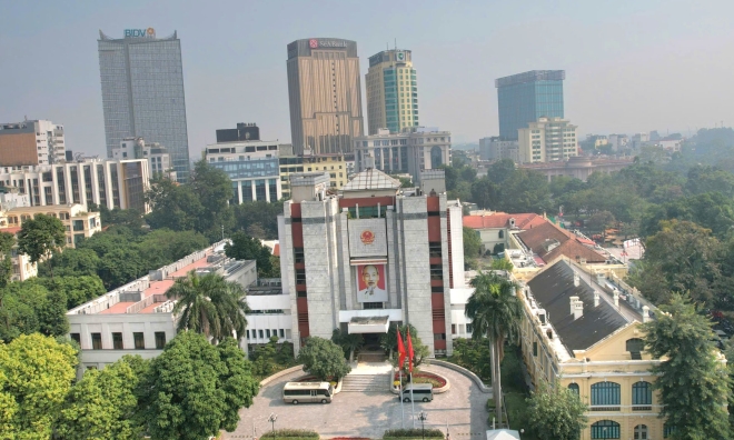 Hanoi considers dismissing 11 department and sector heads from People's Committee membership