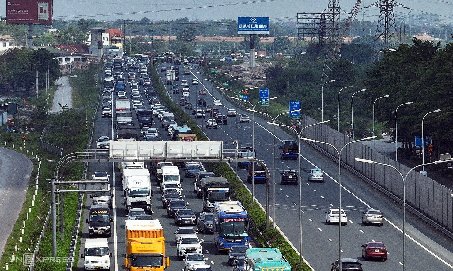Proposal for trial of left lane solely for overtaking on two northern expressways