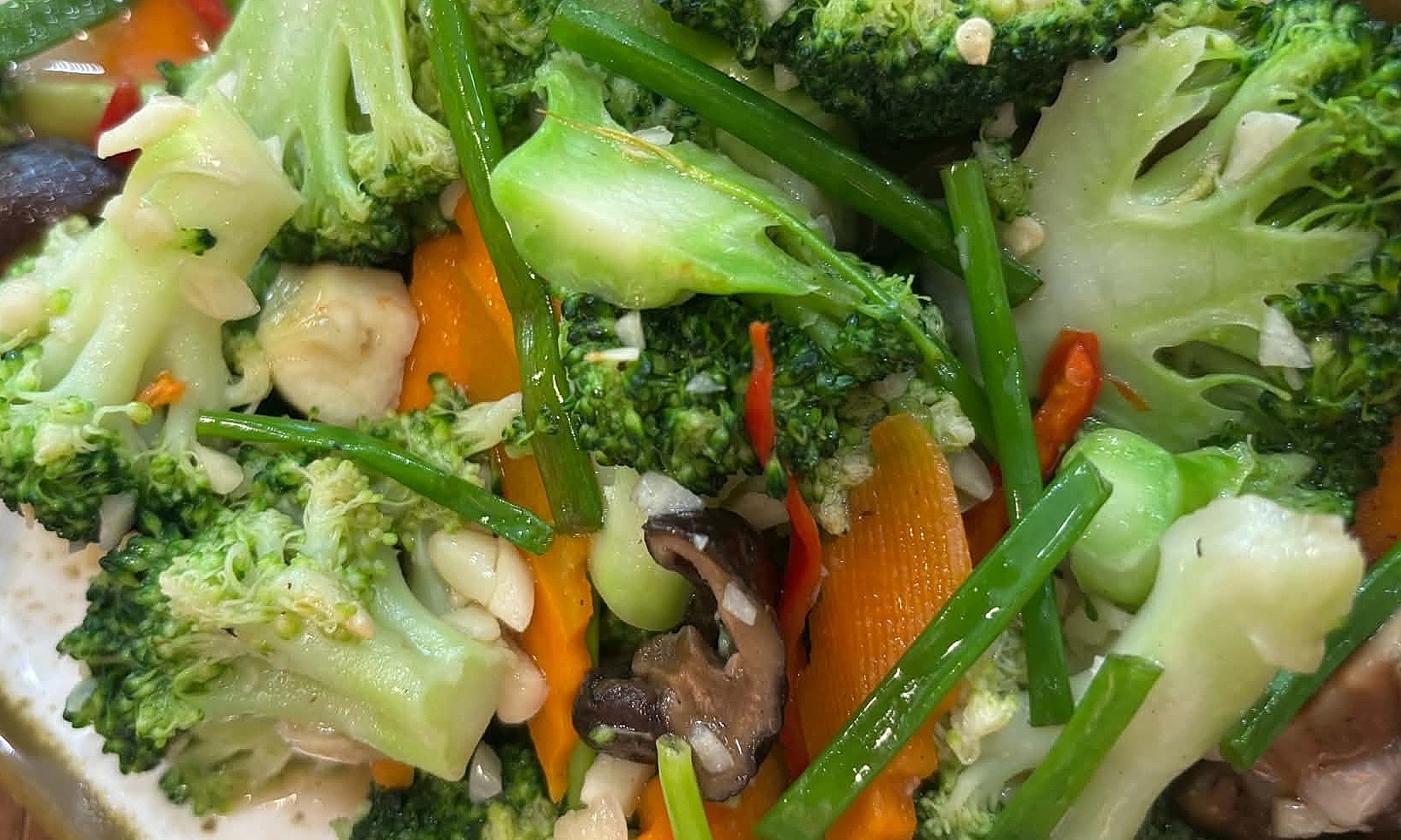 Three food groups that help reduce acid reflux